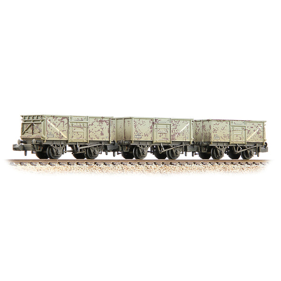 N Gauge Graham Farish 377-235B BR 16T Steel Mineral 3 Wagon Pack with Top Flap Doors BR Grey Weathered with Coal Load