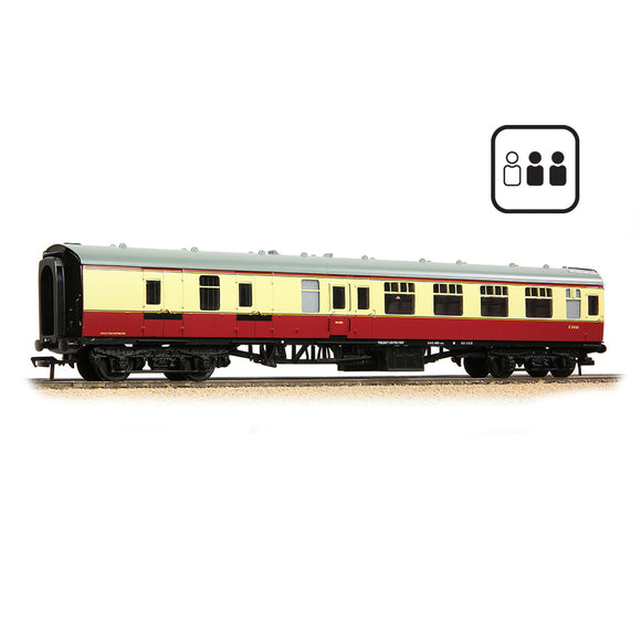 OO Gauge Bachmann 39-077GPF BR Mk1 BSK Brake Second Corridor BR Crimson & Cream PASSENGERS FITTED