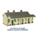 OO Gauge Bachmann Scenecraft 44-0187A S&DJR Wooden Station Building Green and Cream