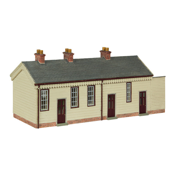 OO Gauge Bachmann Scenecraft 44-0187B S&DJR Wooden Station Building Chocolate and Cream