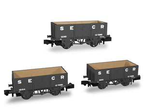 N Gauge Rapido Trains 942003 SECR Wagons Pack 3 – SECR Livery 7 Planks