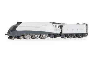 OO Gauge Hornby R30457 Hornby Dublo: LNER Class A4 2510 'Quicksilver' (Silver Jubilee Collection)