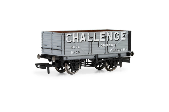 Hornby R60193 OO Gauge 7 Plank Wagon Challenge Coal Company No.20 (Grey)