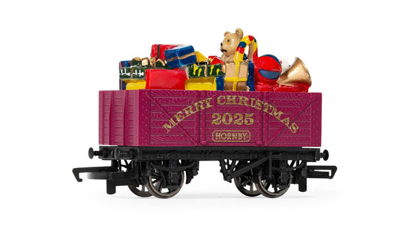 OO Gauge Hornby R60316 2025 Merry Christmas Wagon