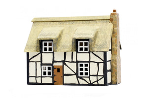 Dapol C020 Thatched Cottage OO Scale Plastic Kit