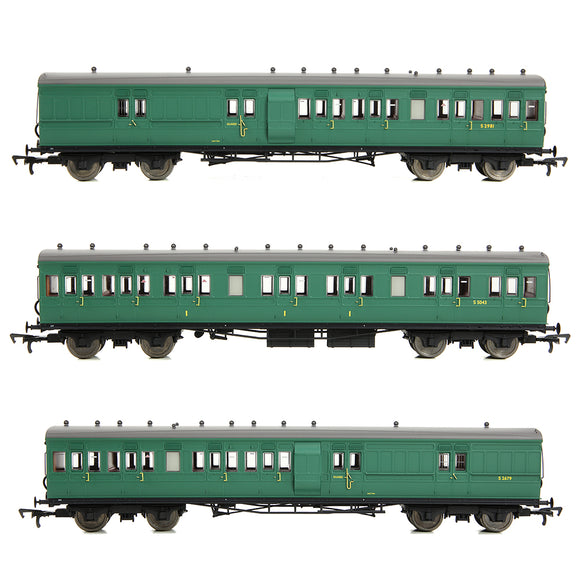 EFE Rail E86015 LSWR Cross Country 3-Coach Pack BR (SR) Green