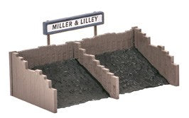 Ratio 533 Coal Staithes OO Scale Plastic Kit