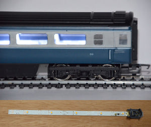 Train-Tech TTCL100 OO Gauge Automatic Coach Lighting White/Standard Multi-Pack(3)